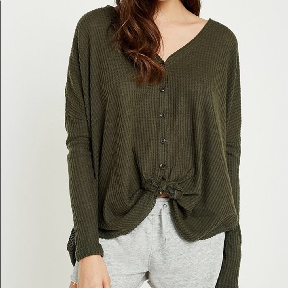 UO our from under jojo thermal top